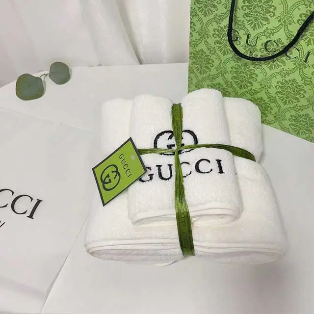 Letter Design Beach Towel Set