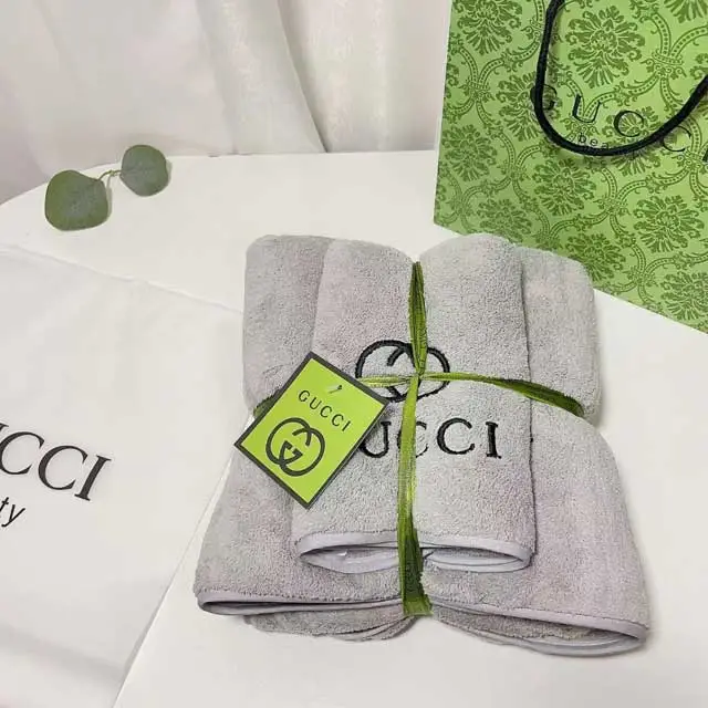 Letter Design Beach Towel Set