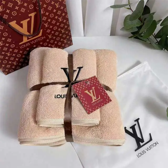 Fashion Design Coral Fleece Bath Towel Set