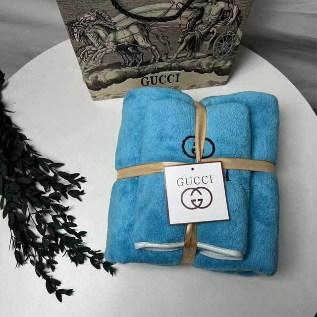 Letter Design Beach Towel Set