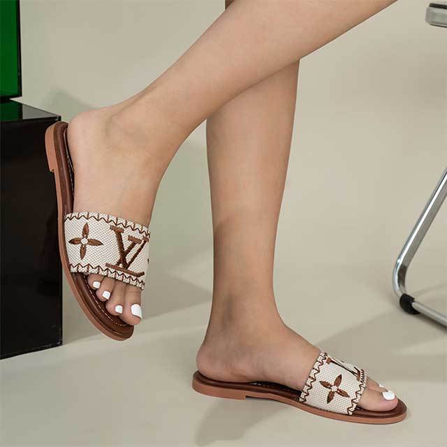 Embroidery Design Fashion Flat Slippers