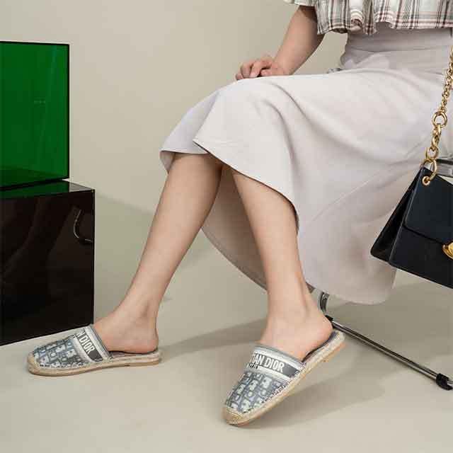 Alphabet Lazy Slip-on Semi-trail Shoes