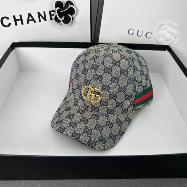 Metal Logo Striped Baseball Cap