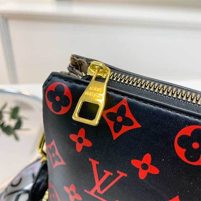 Fashion Letter Print Leather Messenger Bag