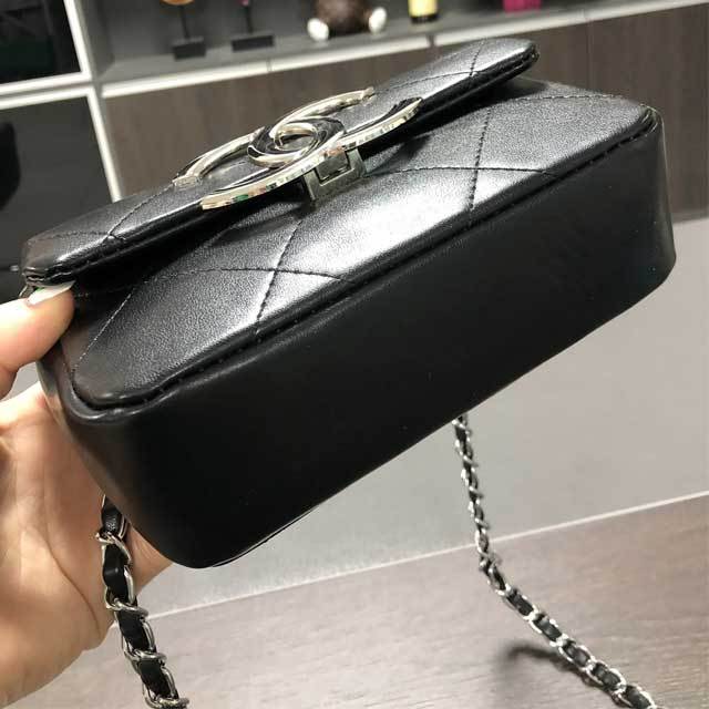 Leather Chained Crossbody Mini Bag