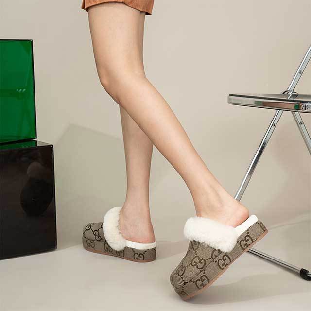Homewear Luxury Fashion Warm Winter Furry Slippers