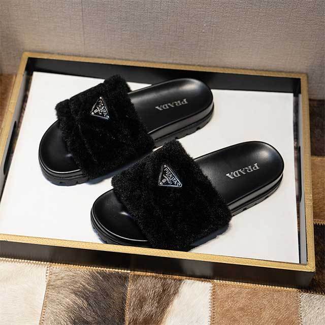 Luxury Fashion Furry Slippers Flat Shoes
