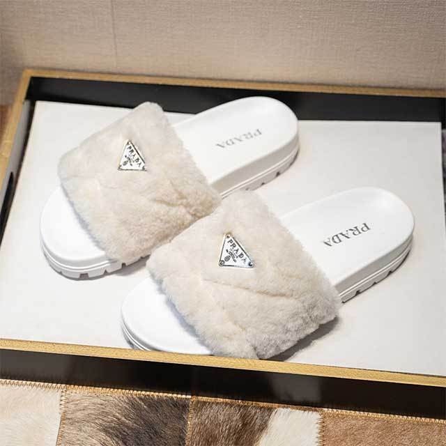 Luxury Fashion Furry Slippers Flat Shoes