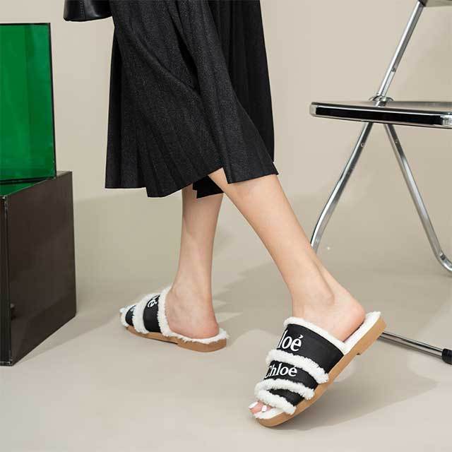 Thick-soled Square-head Fur Slippers