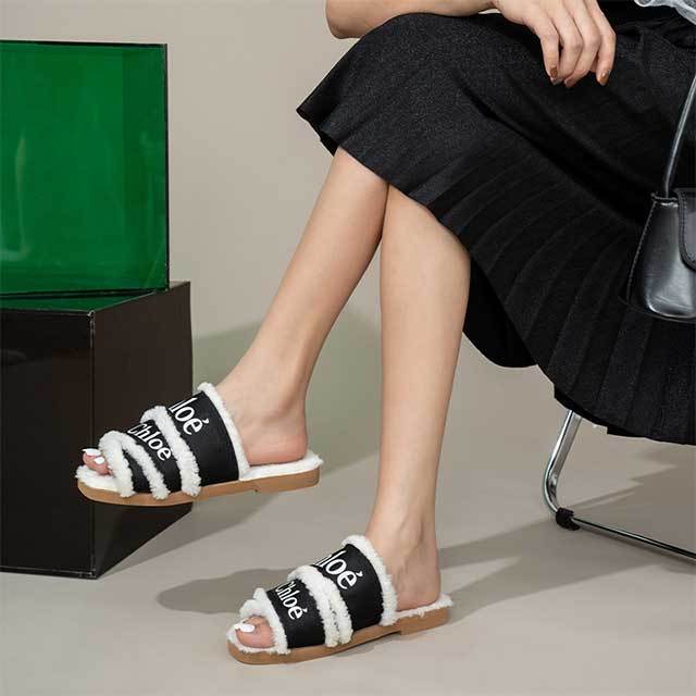 Thick-soled Square-head Fur Slippers