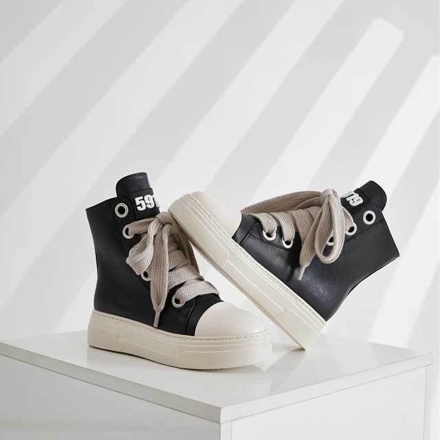 Big Lace-Up Leather Casual Sneakers