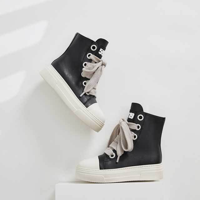 Big Lace-Up Leather Casual Sneakers