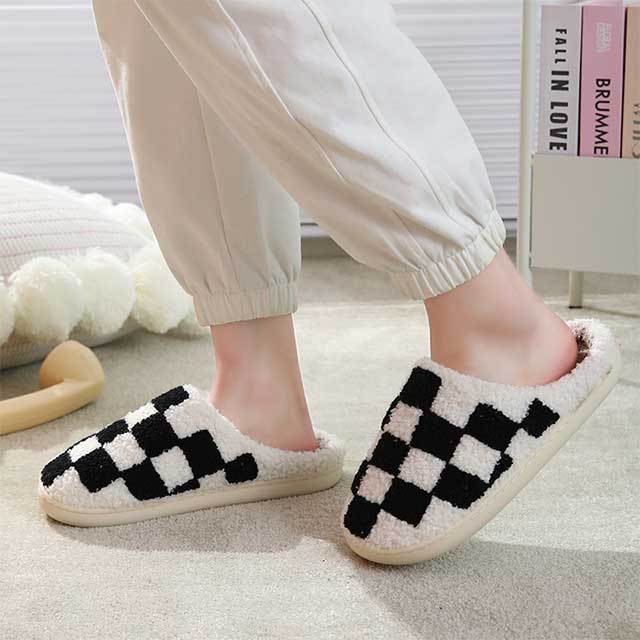 Plaid Printed Winter Fashion Fuzzy Slippers