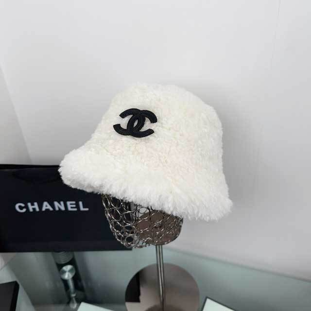 Faux Fur One-Piece Bucket Hat