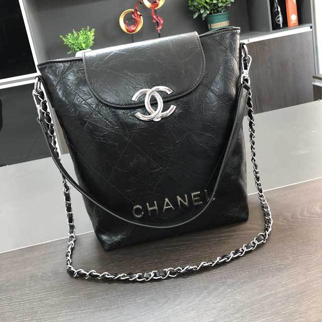 Metal Letter Leather Shoulder Bag