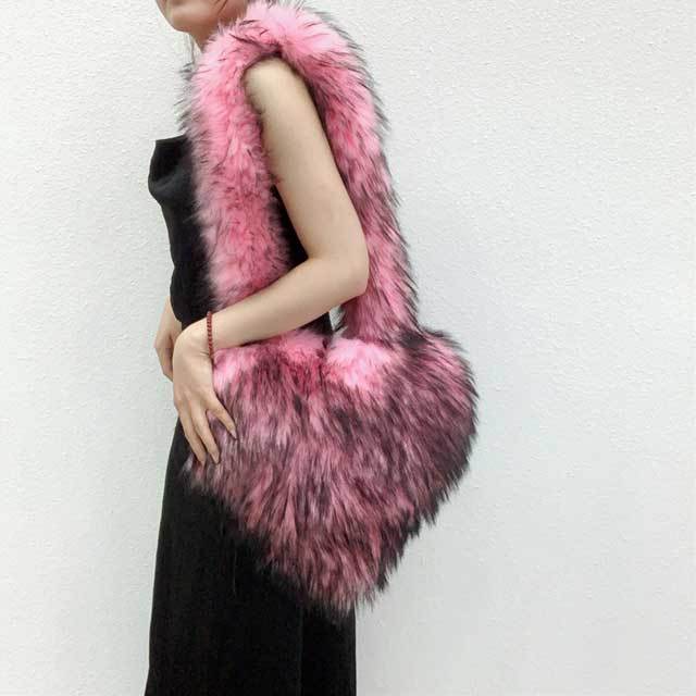 Shell Shaped Faux Fur Crossbody Bag