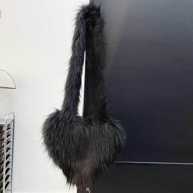 Shell Shaped Faux Fur Crossbody Bag