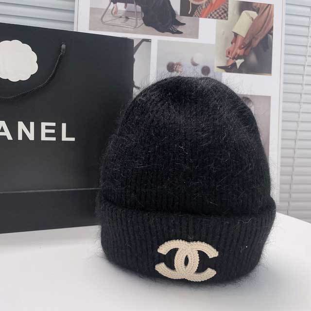 Fashion Knit Furry Hat