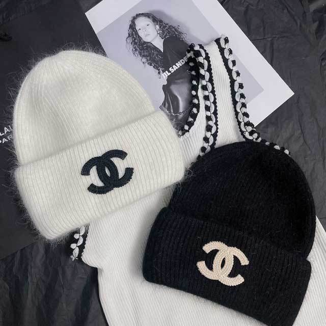 Fashion Knit Furry Hat
