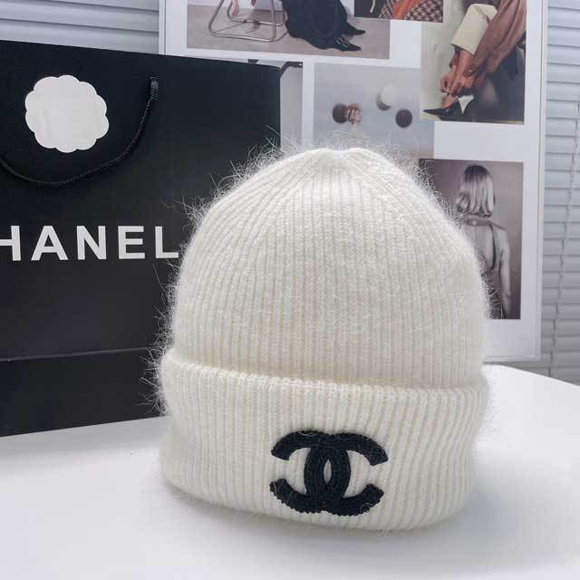 Fashion Knit Furry Hat