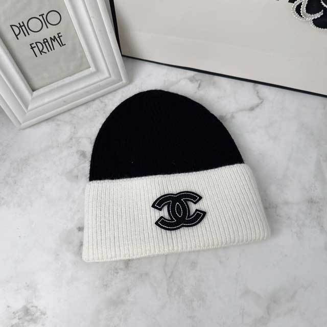 Color Block Knit Hat