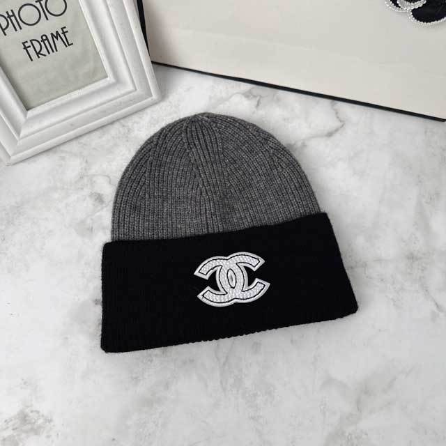 Color Block Knit Hat