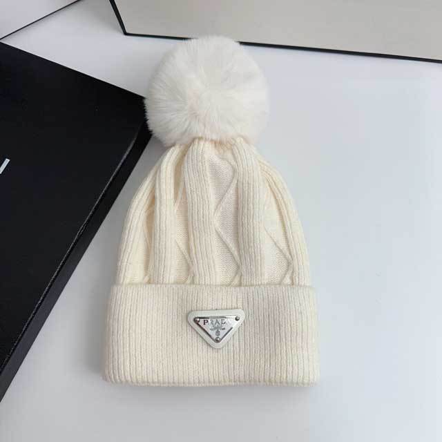 Fashion Logo Winter Knit Hat