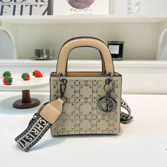 Fashion Design Crossbody Handbag