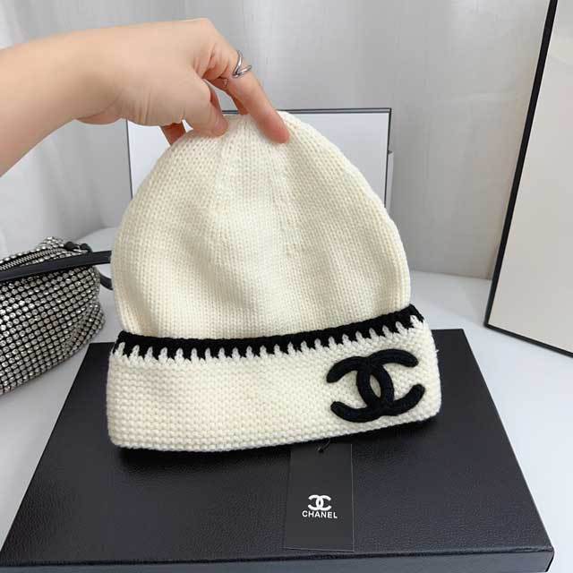 Fashion Design Wool Knitted Hat