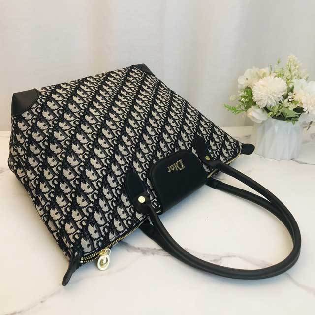 Fashion Design Shopping Handbag