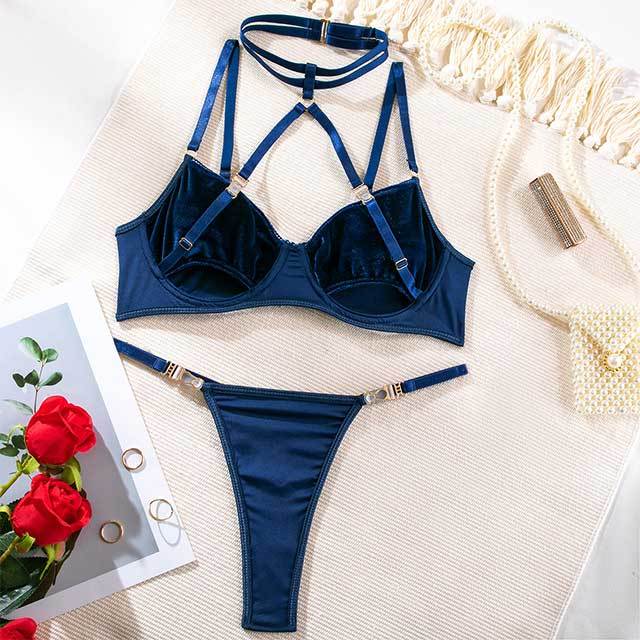 Halter Neck Hollow Out Bra Set Lingeries Set