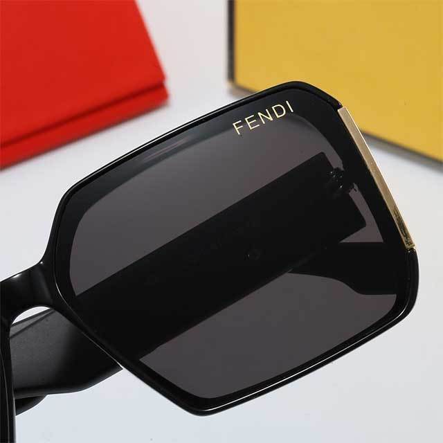 Oversize Square Frame Retro Sunglasses