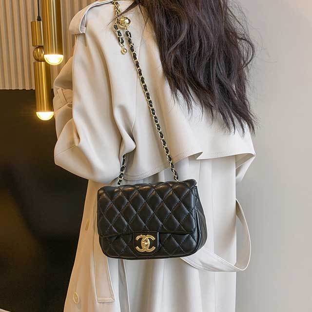 Leather Chained Fashion Messenger Bag