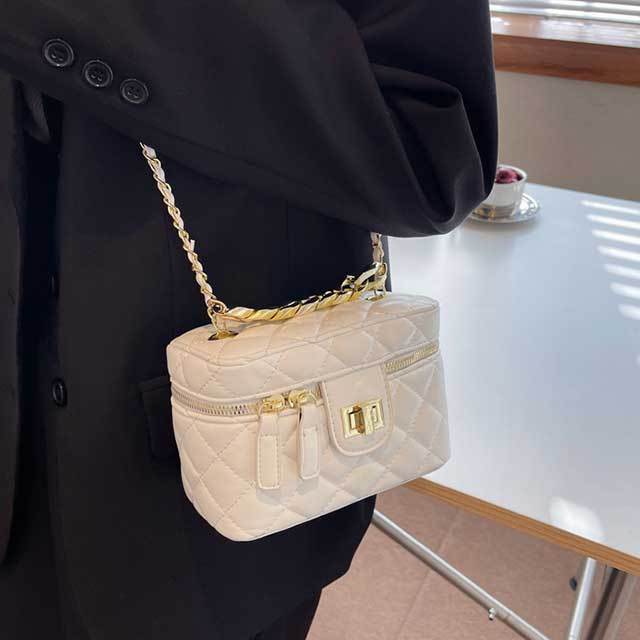 Fashionable Simple Crossbody Chain Small Square Bag