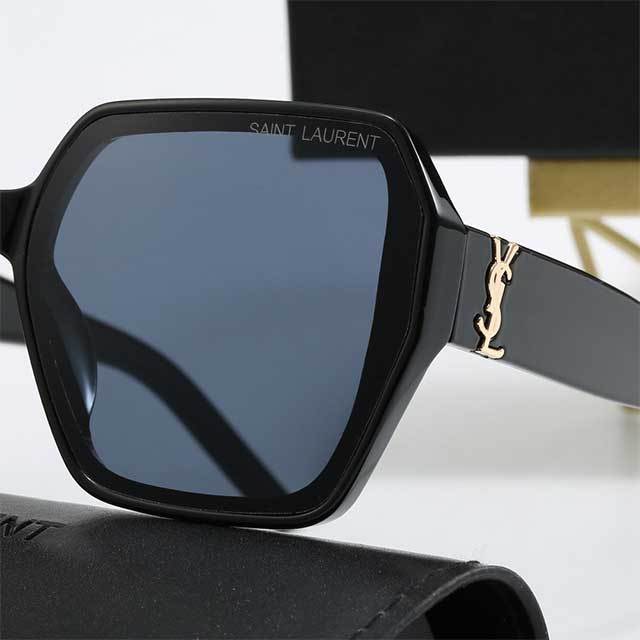 Large Square Fashion Sunglasses