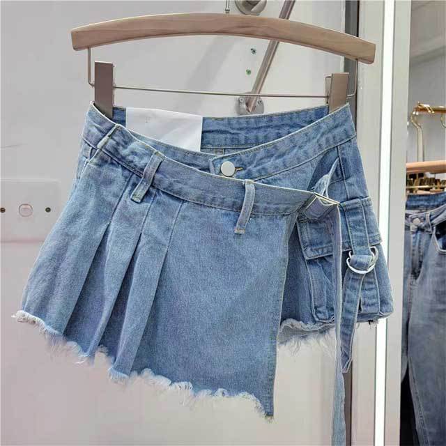 Denim High Waist Pleated Shorts