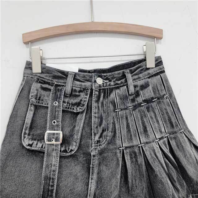 High Waist Denim Pleated Cargo Skirt