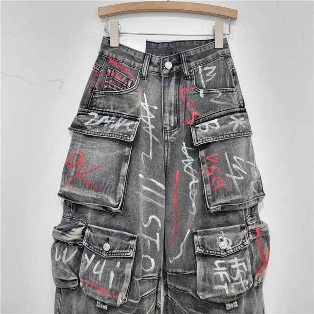 Multi Pockets Graffiti Cargo Jeans