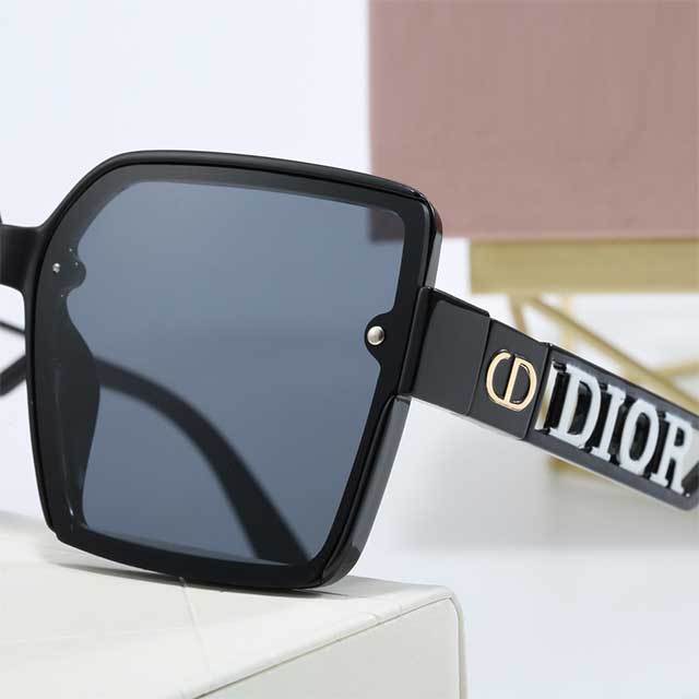 Luxury Fashion Hollow Out Large Frame Sunglasses