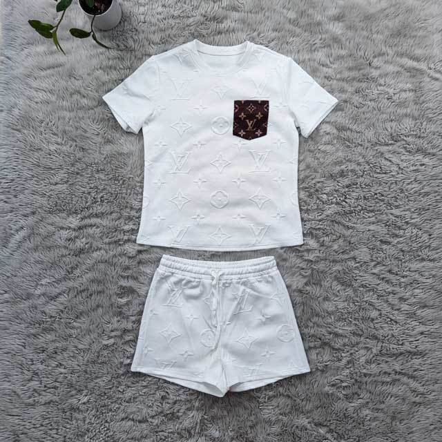 Fashion Embossing Short Tracksuit Set
