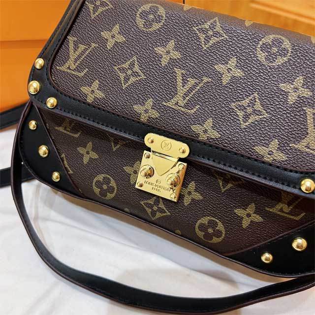 Leather Rivets Messenger Bag