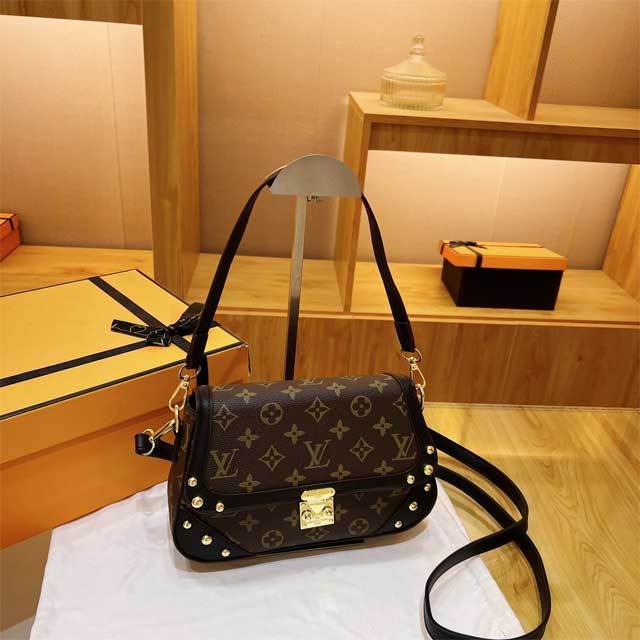Leather Rivets Messenger Bag