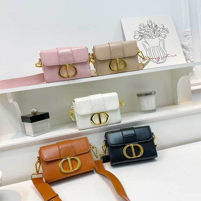 Metal Logo Leather Messenger Bag