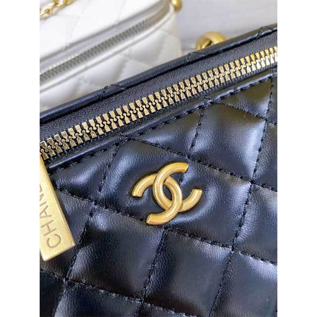Chained Leather Crossbody Makeup Bag