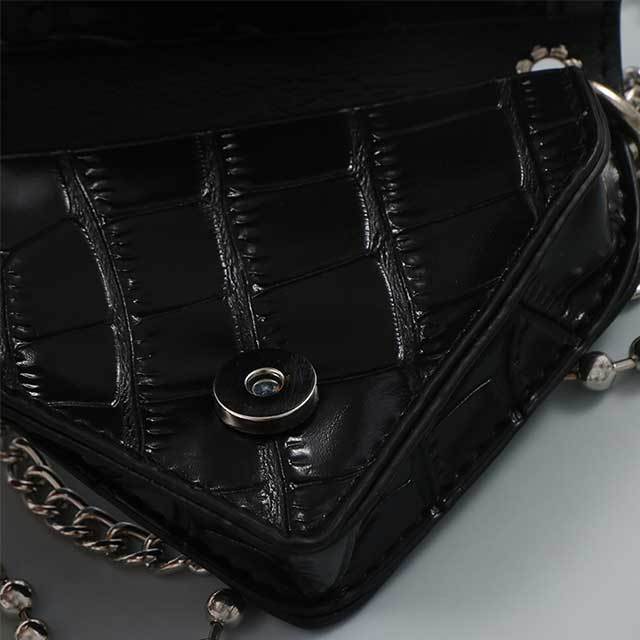 Triangle Chains Crossbody Mini Bag