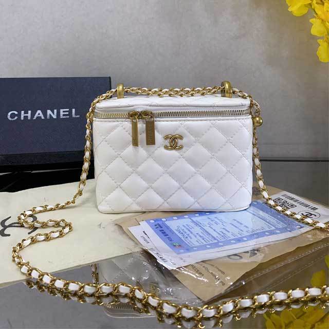 Chained Leather Crossbody Makeup Bag