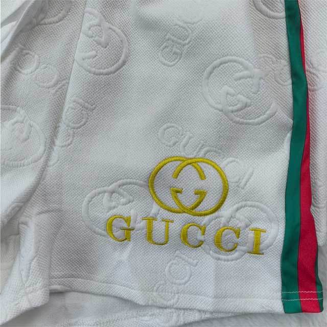 Letter Embossing Embroidery Short Set
