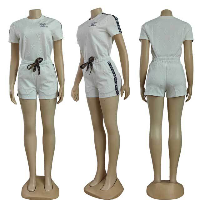 Embossing Embroidery Casual Short Set