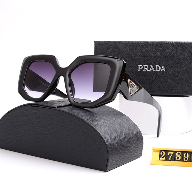 Plastic Square Frame Fashion Glasses
