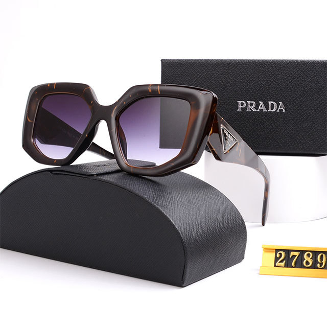 Plastic Square Frame Fashion Glasses